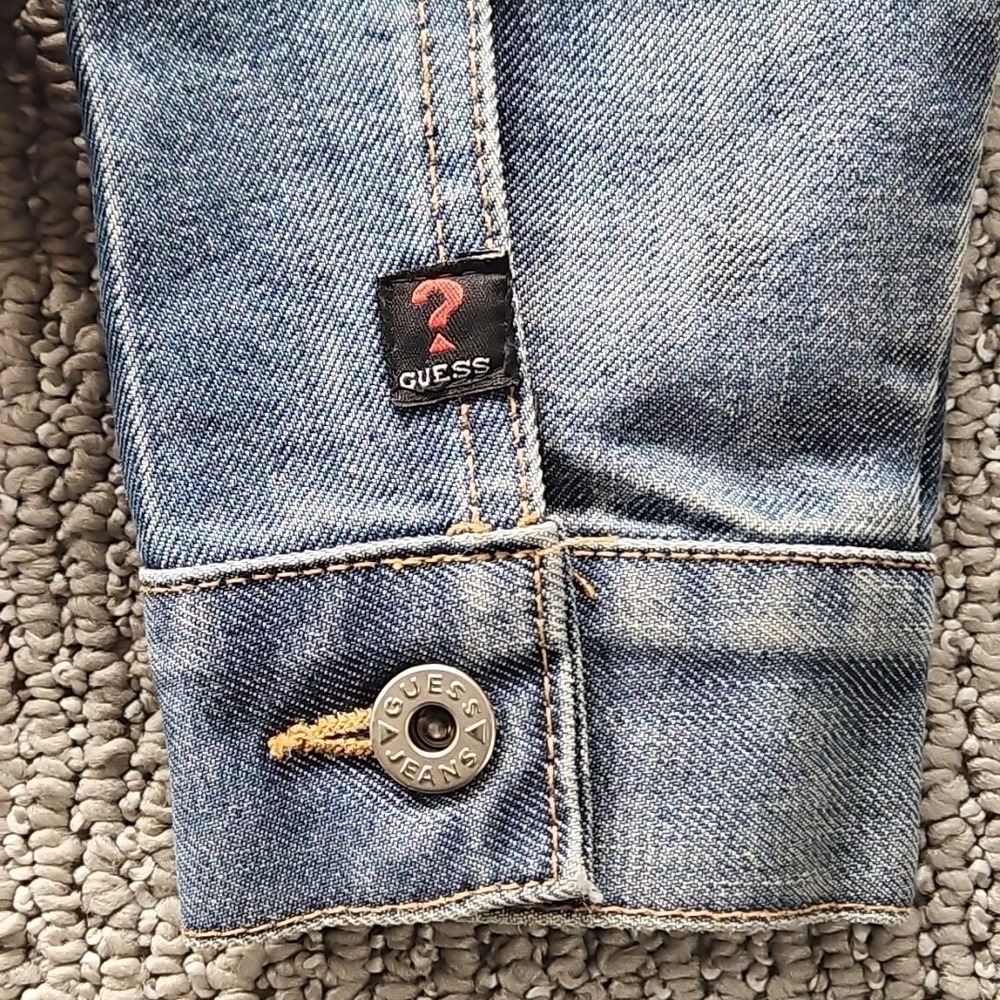Vintage GUESS Denim Trucker Jacket Womens Large‎ Y2K Jean Light Stain - Picture 7 of 11